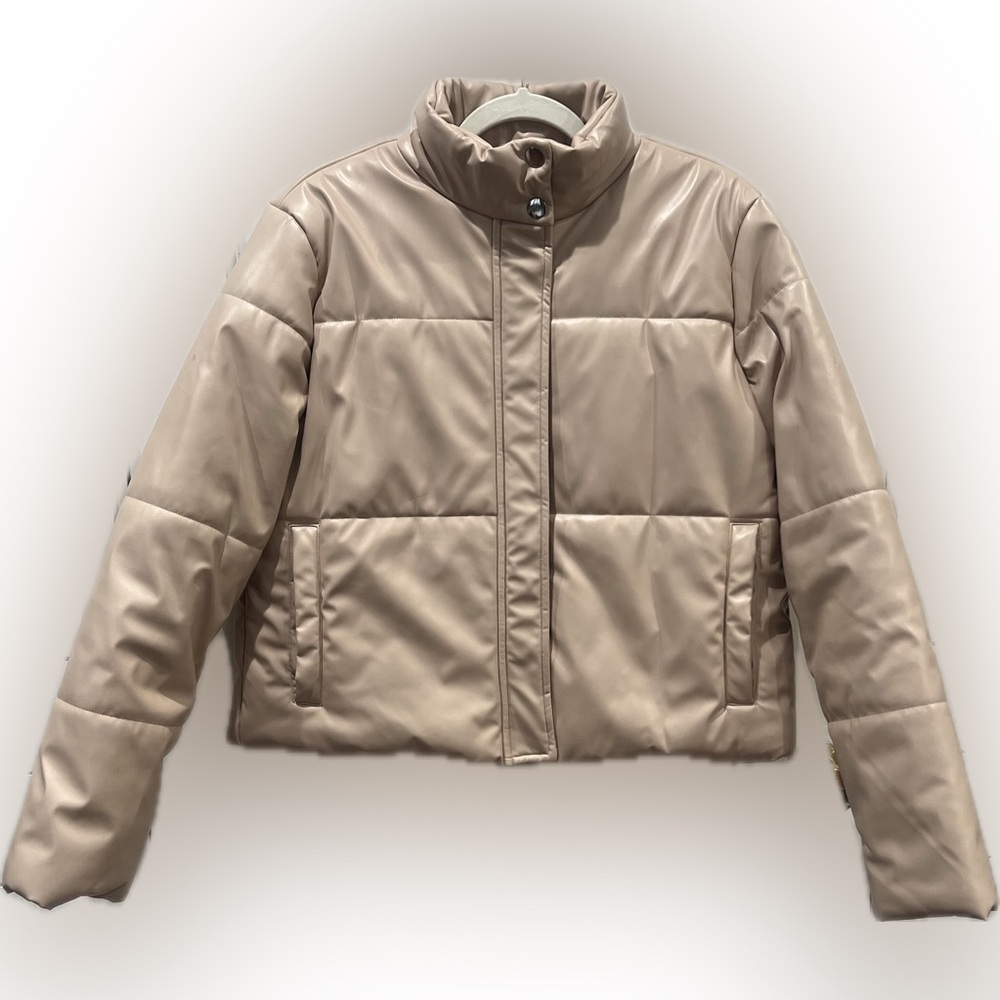 NWOT Faux Leather Puffer CREAM XL